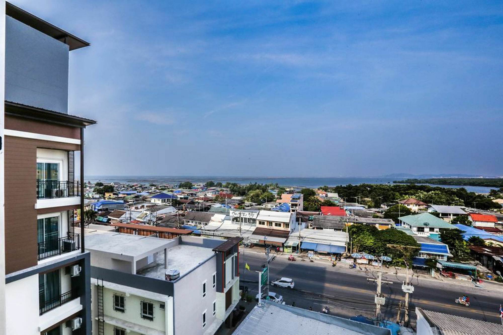 Central Place Serviced Apartment Angsila Chonburi Luaran gambar